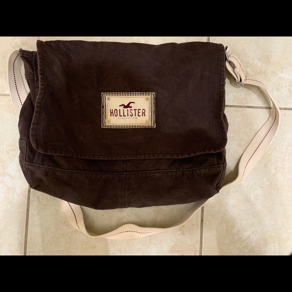 Hollister messenger bag